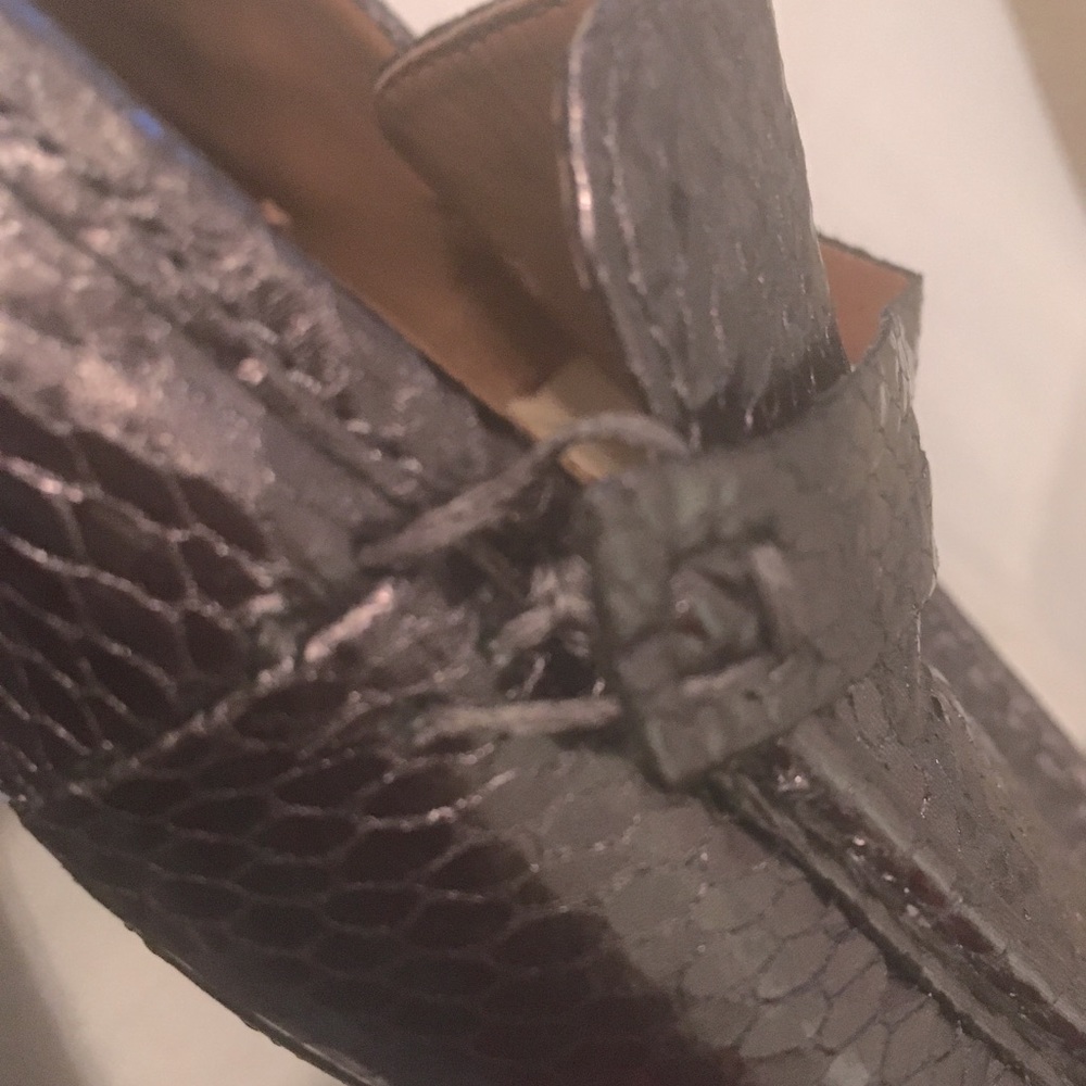 Shoes - Picture 4 of 5